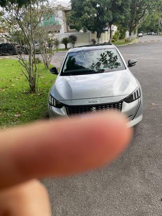 PEUGEOT 208 1.6 16V FLEX GRIFFE AT6